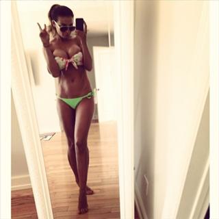 Anna Sedokova feet photo thumbnail