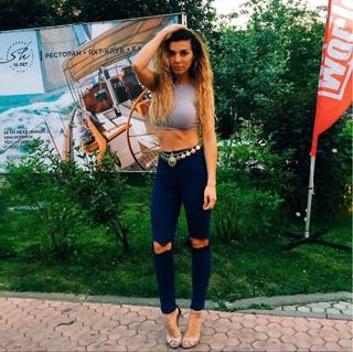 Anna Sedokova feet photo thumbnail