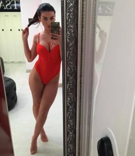 Anna Sedokova feet photo thumbnail