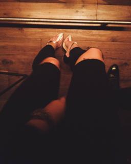 Anna Sedokova feet photo thumbnail