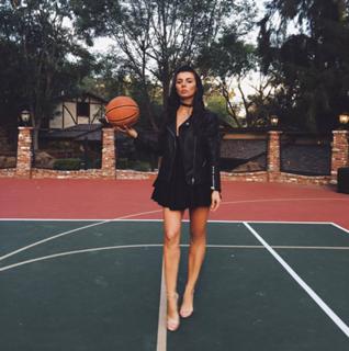 Anna Sedokova feet photo thumbnail