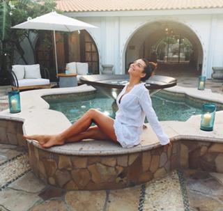 Anna Sedokova feet photo thumbnail