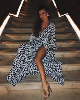 Anna Sedokova feet photo thumbnail