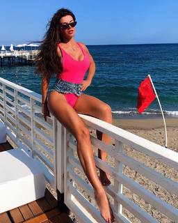 Anna Sedokova feet photo thumbnail