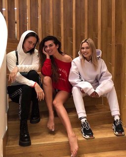 Anna Sedokova feet photo thumbnail