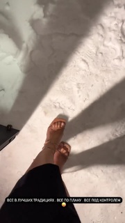 Anna Sedokova feet photo thumbnail