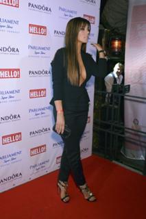 Anna Sedokova feet photo thumbnail