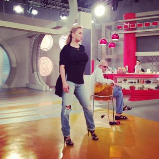 Anna Semenovich feet photo thumbnail