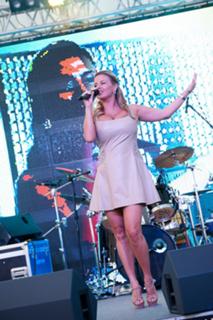 Anna Semenovich feet photo thumbnail