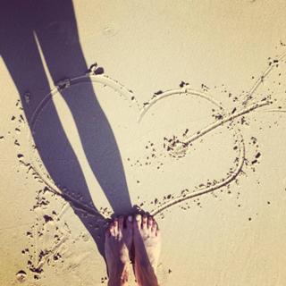 Anna Semenovich feet photo thumbnail