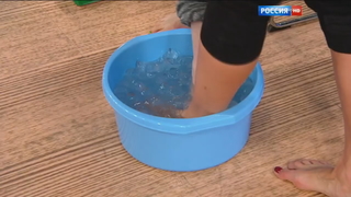 Anna Semenovich feet photo thumbnail