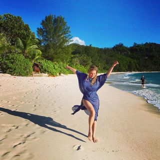 Anna Semenovich feet photo thumbnail