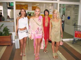 Anna Semenovich feet photo thumbnail