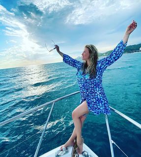 Anna Semenovich feet photo thumbnail