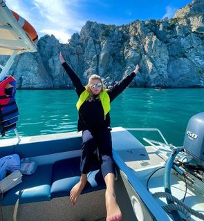 Anna Semenovich feet photo thumbnail