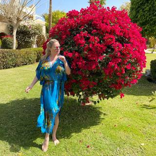 Anna Semenovich feet photo thumbnail