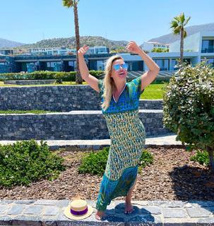 Anna Semenovich feet photo thumbnail