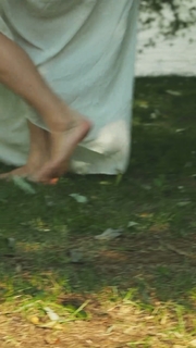 Anna Semenovich feet photo thumbnail