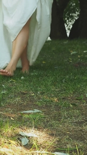 Anna Semenovich feet photo thumbnail