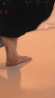 Anna Semenovich feet photo thumbnail