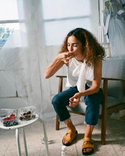 Anna Shaffer feet photo 2