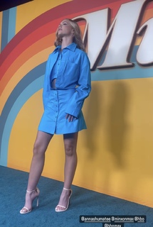 Anna Shumate feet photo thumbnail