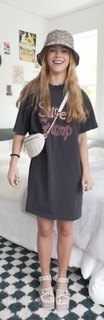 Anna Shumate feet photo thumbnail