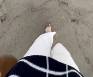 Anna Shumate feet photo thumbnail