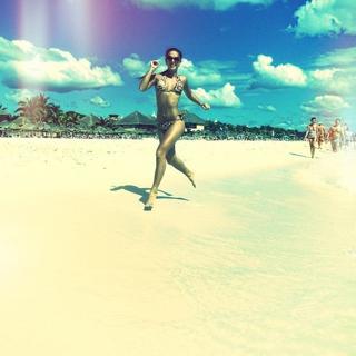 Anna Shurochkina feet photo thumbnail