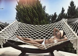 Anna Shurochkina feet photo thumbnail