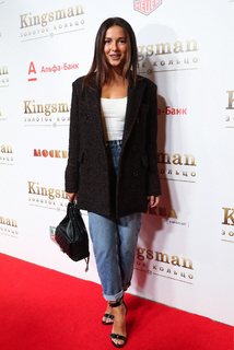 Anna Shurochkina feet photo thumbnail