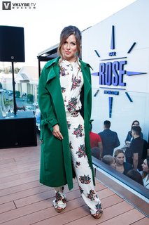 Anna Shurochkina feet photo thumbnail