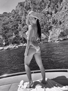 Anna Shurochkina feet photo thumbnail