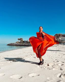 Anna Shurochkina feet photo thumbnail