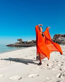 Anna Shurochkina feet photo thumbnail