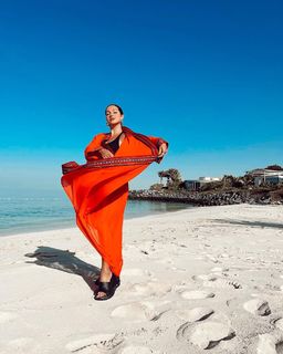 Anna Shurochkina feet photo thumbnail