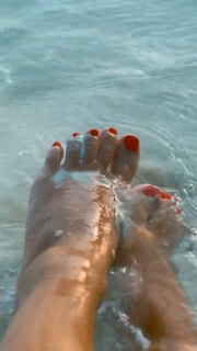 Anna Shurochkina feet photo thumbnail