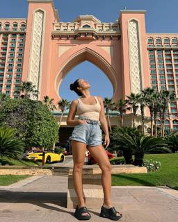 Anna Shurochkina feet photo thumbnail