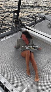 Anna Shurochkina feet photo thumbnail