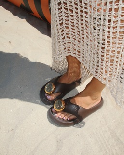 Anna Shurochkina feet photo thumbnail