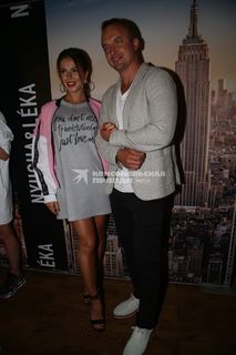 Anna Shurochkina feet photo thumbnail