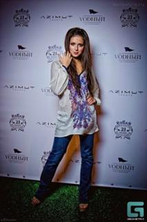 Anna Shurochkina feet photo thumbnail