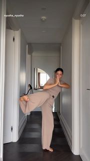 Anna Shurochkina feet photo 11