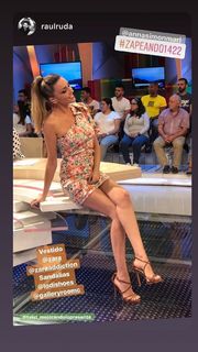 Anna Simon feet photo thumbnail