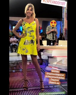 Anna Simon feet photo thumbnail