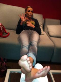 Anna Simon feet photo thumbnail