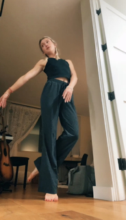 Anna Sitar feet photo 8