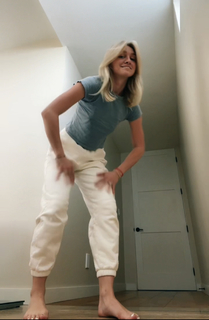 Anna Sitar feet photo 9