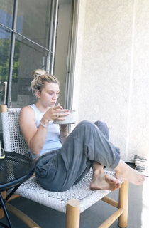 Anna Sitar feet photo 2