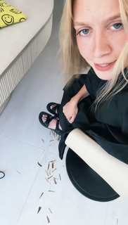 Anna Sitar feet photo 12